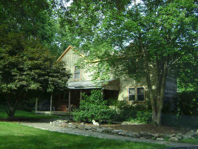 Building photograph for 62 ARROWHEAD LN